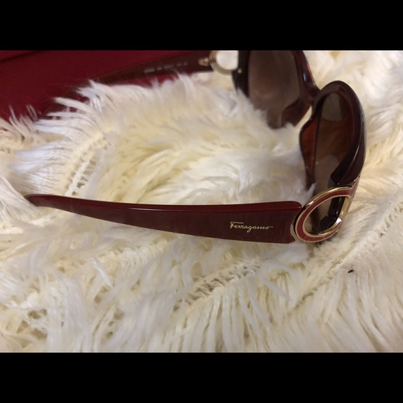 NWT Salvatore Ferragamo Shades๐๐๐๐๐ - Picture 3 of 7